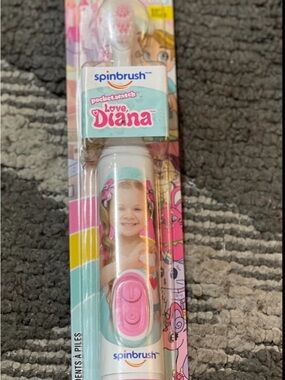 Spinbrush Love, Diana Kids Electric Toothbrush - White & Pink